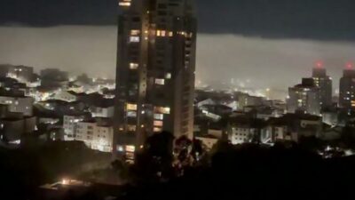 Após dois dias de temporal, uma densa camada de nuvens se formou na madrugada deste sábado sobre a cidade de Pouso Alegre.