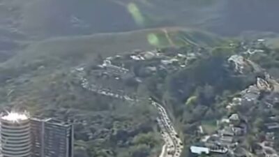 Acidente com moto na MG-030 complica trânsito no Vila da Serra, Belvedere, MG-356 e congestionamento vai até o Viaduto do Mutuca