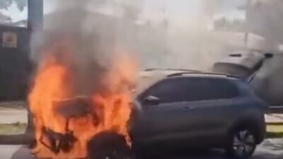 Carro pega foto no Belvedere na tarde desta quinta-feira (03)