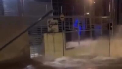 Tubulação da Copasa estoura e avenida Olinto Meireles vira rio, em BH