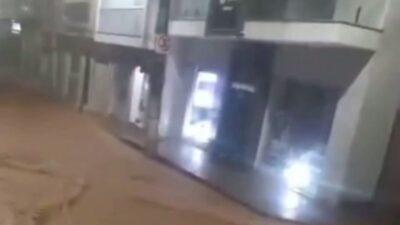 Inundações pontuais voltaram a atingir a cidade de Piranga, na Zona da Mata, na noite do último sábado (05).