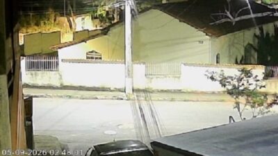 Van usada como ganha-pão é furtada na porta de casa