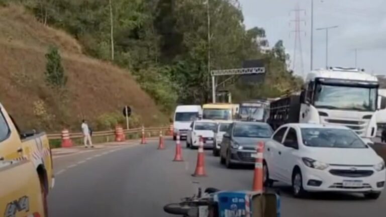 Motociclista perde a vida no Anel Rodoviário após acidente com carreta, em BH