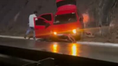 Carro derrapa na descida do Santo Agostinho e atinge barranco em Nova Lima