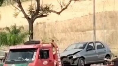Acidente entre Pálio e carreta é registrado na MG-424, em Pedro Leopoldo